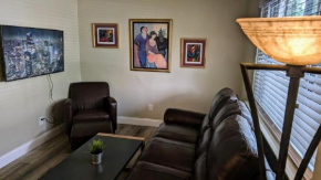 Cozy one-bedroom apartment with free wi-fi